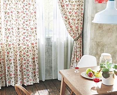 ドレープカーテン